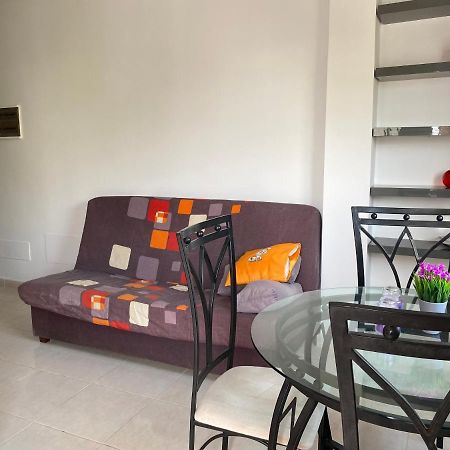 Seaside Apartment With Balcony ลัสกาเยตัส ภายนอก รูปภาพ